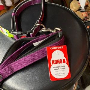 Kong comfy dog collar and leash set.